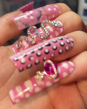 Load image into Gallery viewer, Queen Shine
